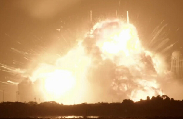Blue Origin rocket explodes during test launch