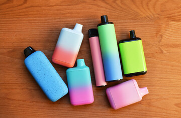lost mary os5000 strawberry mango Buy Strawberry Mango Lost Mary OS5000 Disposable Vape main image 0