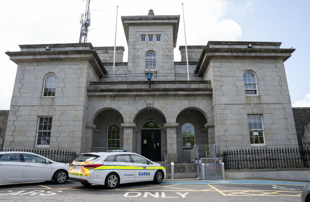 Two gardaí injured after attack outside Co Louth garda station