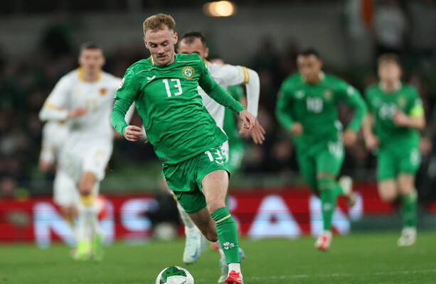 Republic of Ireland midfielder Sykes signs for Millwall