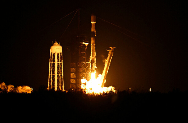 South Korea Danuri Spacecraft Captures SpaceX Moon Crash Images