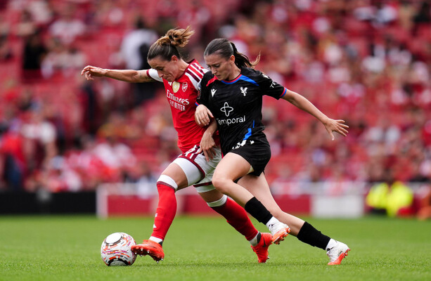 Chelsea thrash Man United and Palace hold Arsenal as Irish stars on target in WSL2