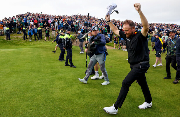 Sensational Lowry blocks out the noise to clinch Irish Open in record-breaking style