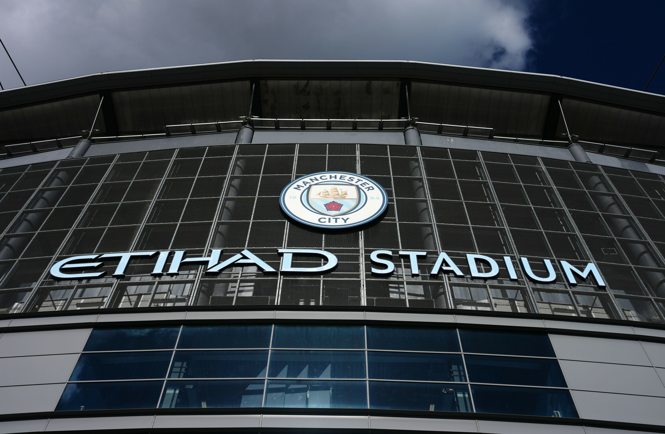 Etihad weighs legal action as Man City faces financial rule breach ruling
