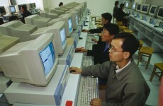 China tightens internet controls, forces users to register their real names