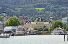 Memory-loss tourist puzzles Austrian police