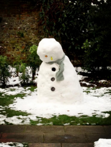 The story of the saddest snowman ever