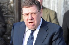 Irish Mail on Sunday apologises to Brian Cowen over California picture