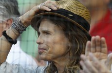 Aerosmith singer requests paparazzi law on Hawaiian islands