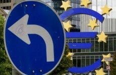 Bond fund suggests reducing Greek debt burden
