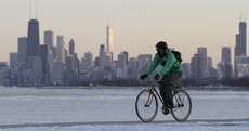 Powerful winter storms blanket central US‎
