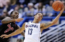 Kevin Ware suffers horrific leg injury in Louisville-Duke game, players brought to tears