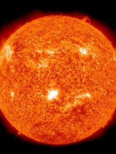 Massive solar flare sends particles towards Earth
