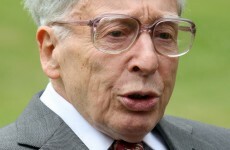 Test-tube baby pioneer Robert Edwards dies