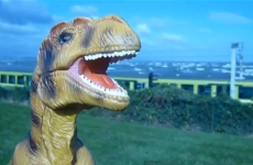 VIDEO: Just a dinosaur rapping Dúnmharú ar an Dart
