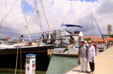 Pirates kill four American hostages on hijacked yacht