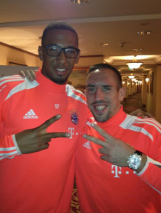 It looks like Jerome Boateng and Franck Ribery are besties again following beer incident
