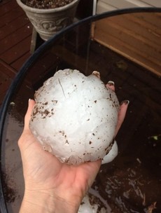 Massive hailstones fell in Oklahoma before the twister hit