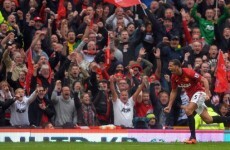 Rio Ferdinand extends Manchester United deal