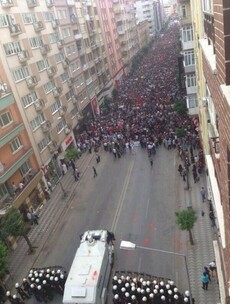 Turkish PM maintains hard stance as protests enter fourth day