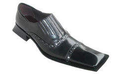 The internet's ugliest shoes prompt amusing reviews