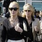 Video shows Lindsay Lohan trying on "stolen" necklace