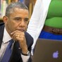 5 photos of Barack Obama reading your email
