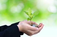 Irish investors 'feeling more positive about global economic outlook'