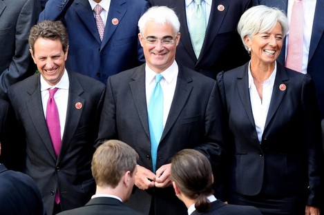 Britain's Chancellor Alastair Darling (centre) is flanked by US Treasury Secretary Tim Geithner (left) and French finance minister Christine Lagarde at the 2009 G20. It is reported that the British government attempted covert surveillance of visiting delegations, including tapping phone calls and emails.