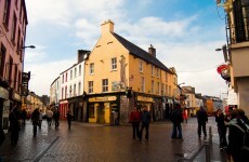 Gardaí make a number of arrests as students celebrate in Galway city