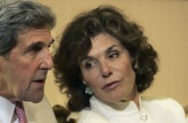 John Kerry's wife Teresa Heinz Kerry in critical but stable condition