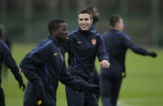 Van Persie makes Arsenal squad for Barcelona match