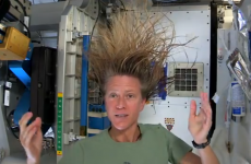 How astronauts wash their hair in space (GIFs)