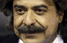 Pakistani billionaire Khan agrees to buy Fulham