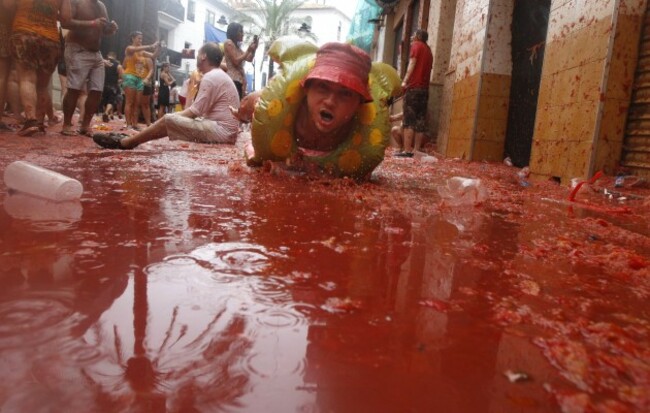 Spain Tomato Fight Tomatina