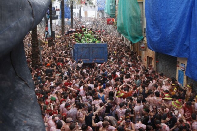 Spain Tomato Fight Tomatina