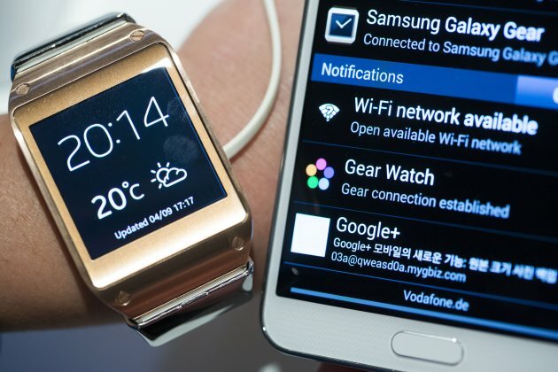 samsung smartwatch works with iphone