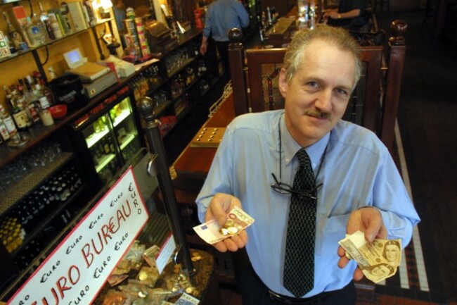 EURO CHANGEOVER IN IRELAND COINS DUBLIN PUBS