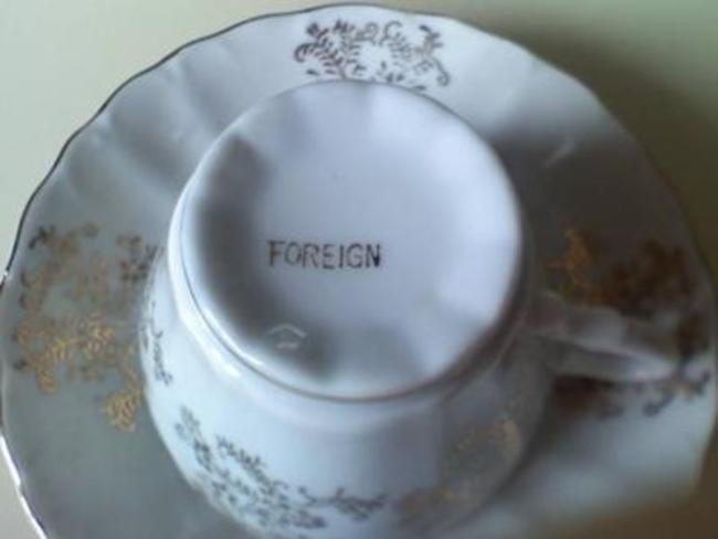 cabinet-tea-set-with-no-pottery-mark-apart-from-foreign-21573571