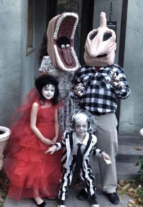 14 Families Who Have Totally Nailed Dressing Up For Halloween