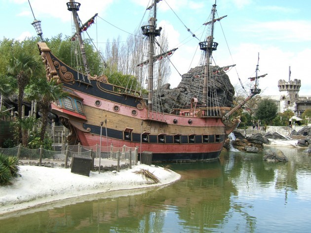 Captain Hook's Pirate Ship - Disneyland Paris