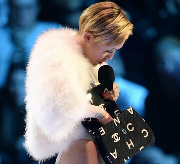 Miley Cyrus is getting sex toys for Christmas ... It's The Dredge