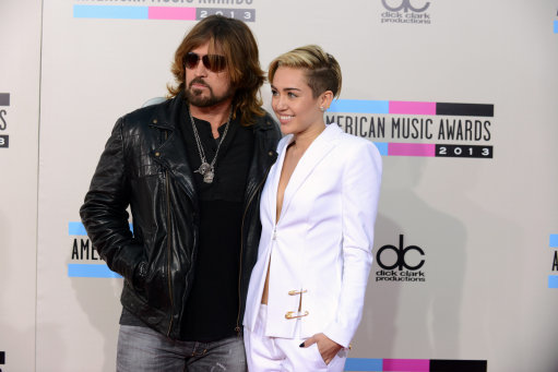 2013 American Music Awards - Arrivals - Los Angeles