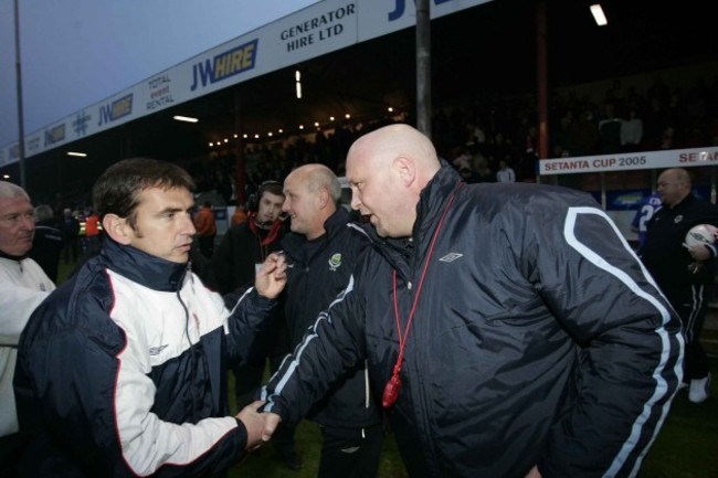 Pat Fenlon shakes hands with David Jeffrey