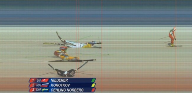 ski-cross-photo-finish