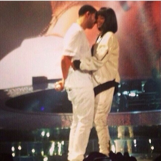 Is there something bad? #rihanna #drake #paris