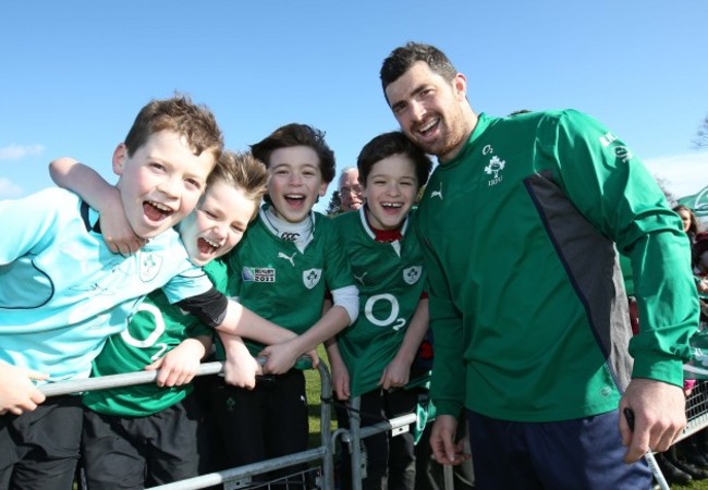 Rob Kearney poses for a picture with fans