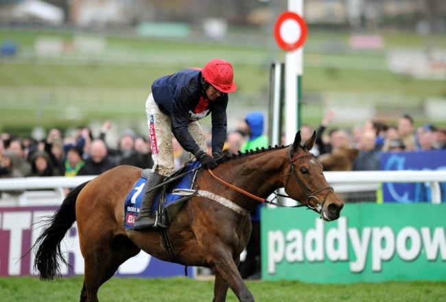 Bobs Worth ridden by Barry Geraghty comes home to win 15/3/2013