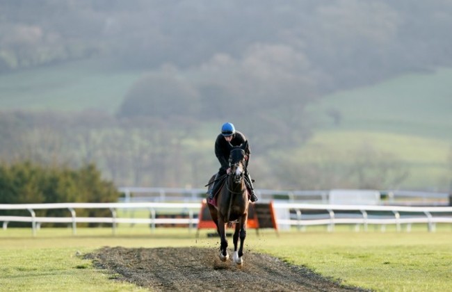 Shanahan's Turn ridden by Andrew Lynch 10/3/2014