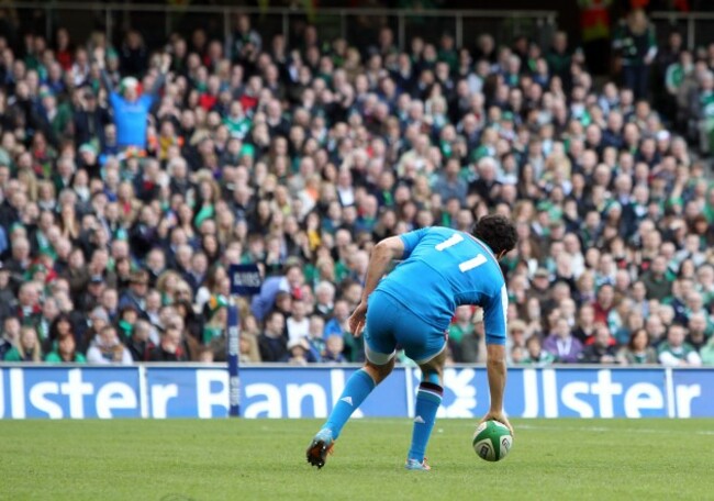 Leonardo Sarto touches down for a try